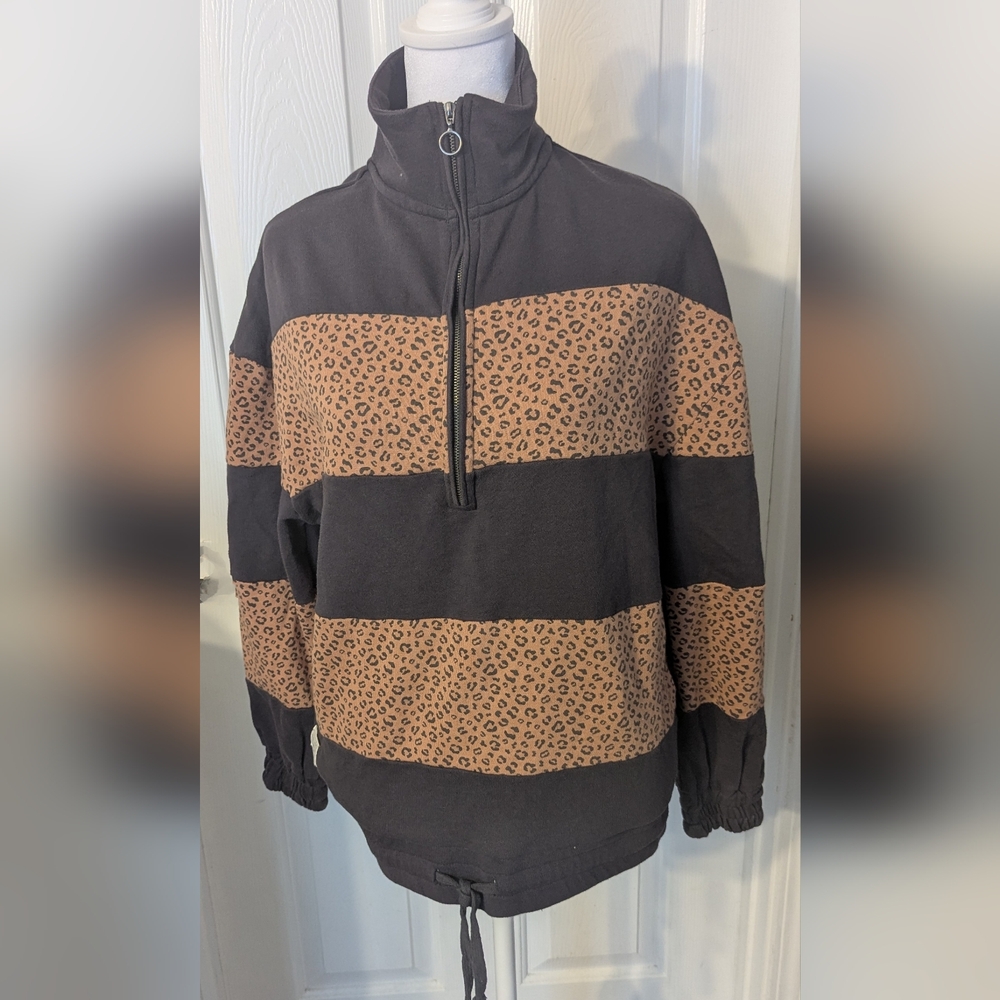 Simply Southern Women's Black and Brown Quarter-Zip Sweater Sz: M